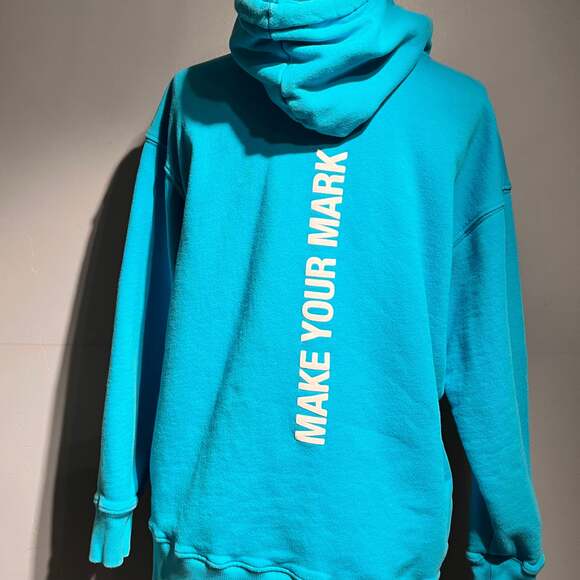 Peloton - Picture 2 of 7